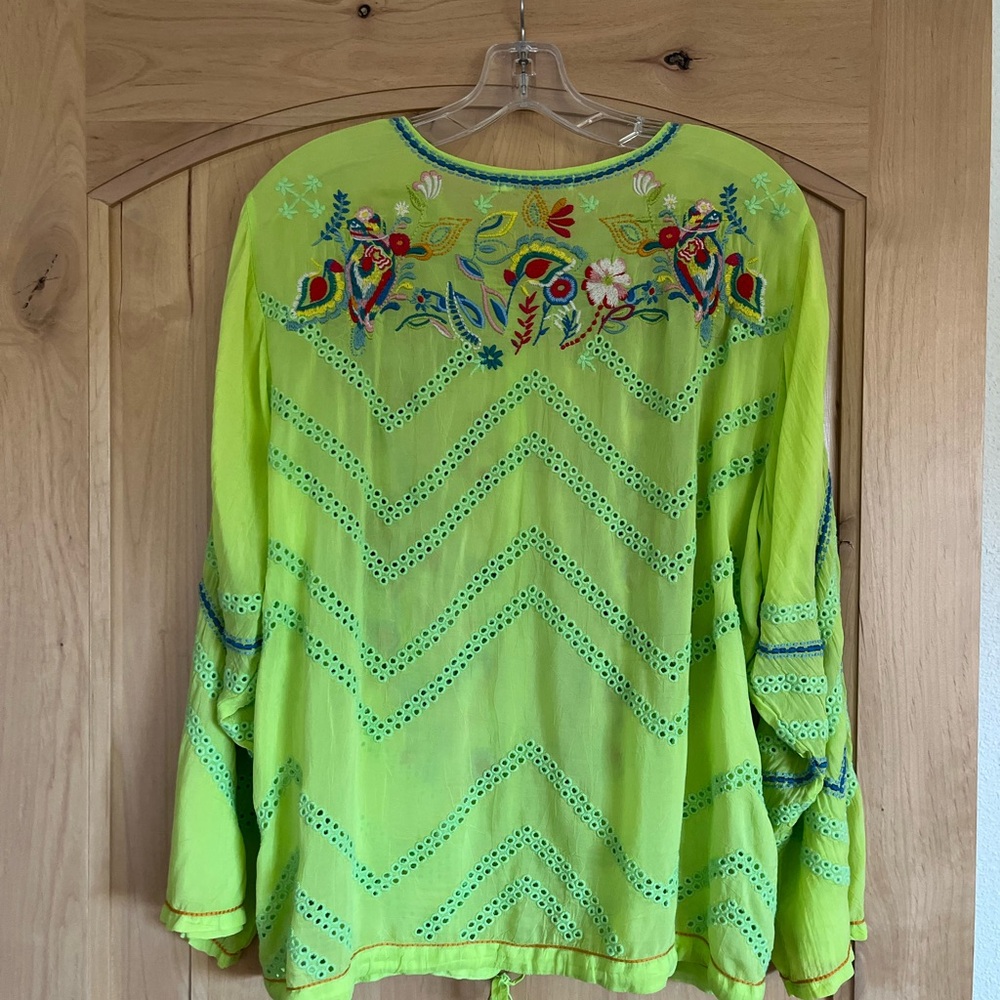 Johnny Was Chartreuse Blouse with Floral Birds Embroidery Sz M Boho Summer - Picture 2 of 6